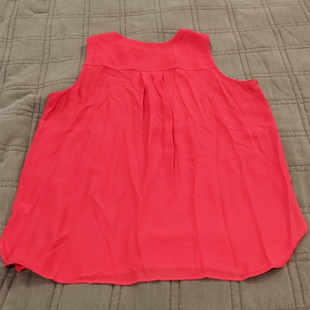 Violet & Claire Sleeveless Vibrant Pink Blouse Size M, New Without Tags! - Picture 8 of 8